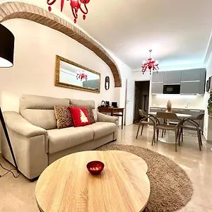 Rosso Suite-free Parking Apartment Verona